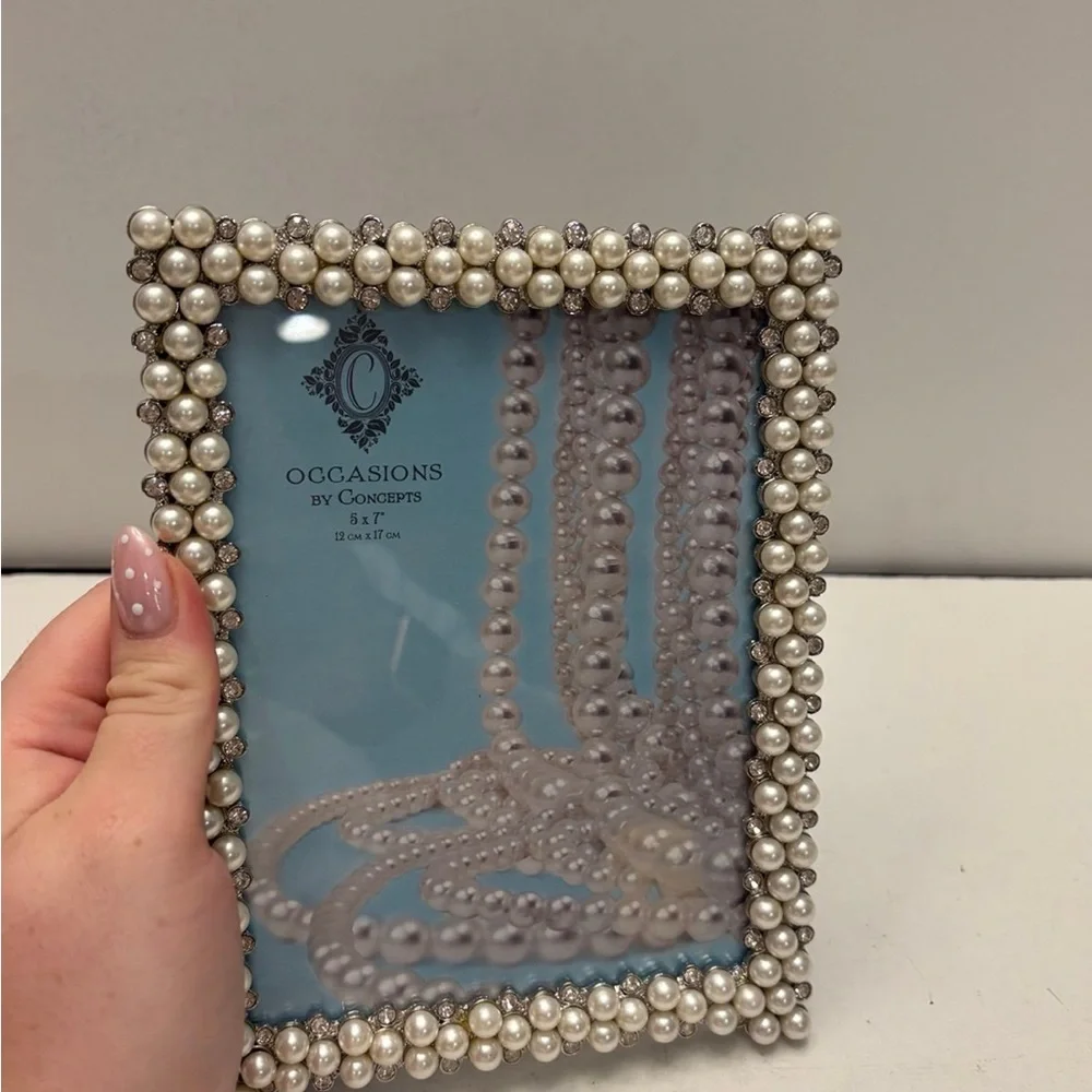 Silver Tone Faux Pearl Cabochon Edge Metal Picture Photo Frame by Occasions